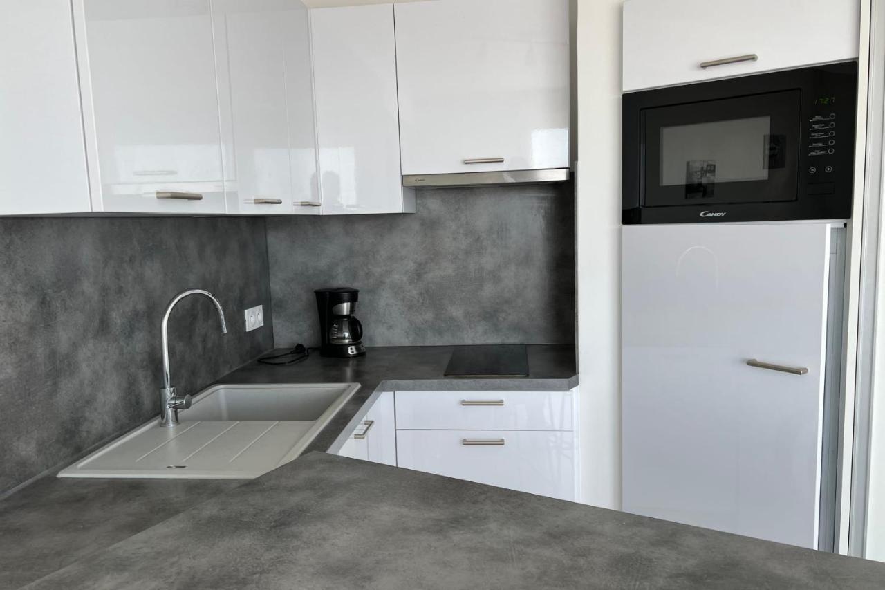Les Pieds Dans Le Sable Appartement Vue Mer 1 Chambre 1 Cabine Le Grau-du-Roi Esterno foto