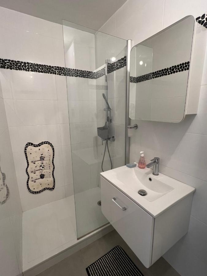 Les Pieds Dans Le Sable Appartement Vue Mer 1 Chambre 1 Cabine Le Grau-du-Roi Esterno foto